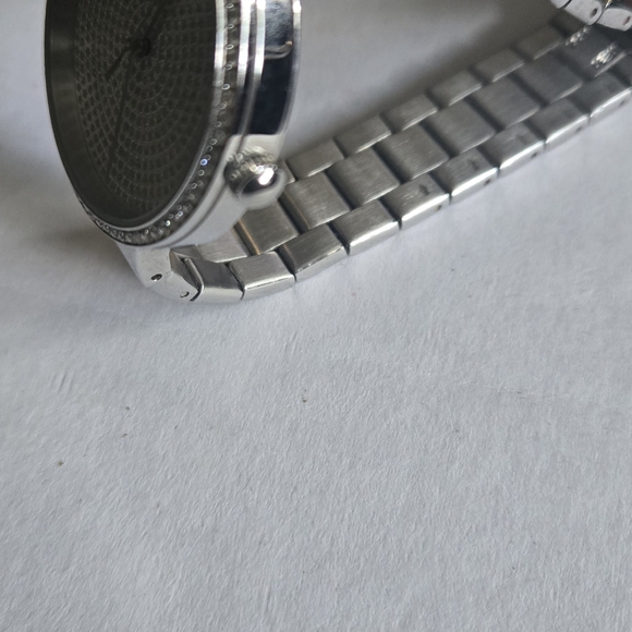 Watch - Picture 2 of 5